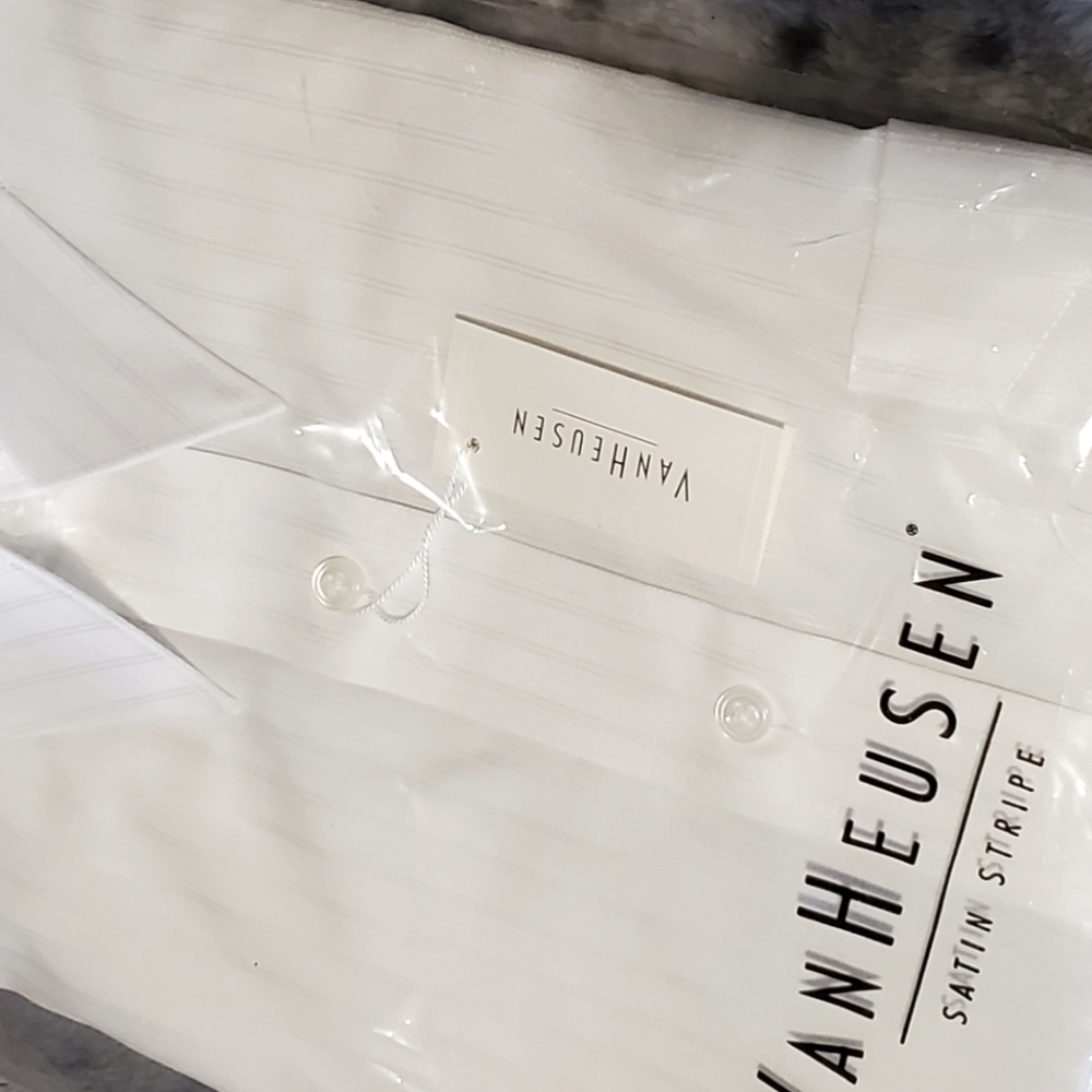 NWT Vintage Men's Van Heusen Fress Shirt